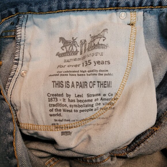 Vtg Levi's Jeans Mens 36x32 Measures 34x30 Relaxed Straight 550 Ripped Y2K - Picture 4 of 10